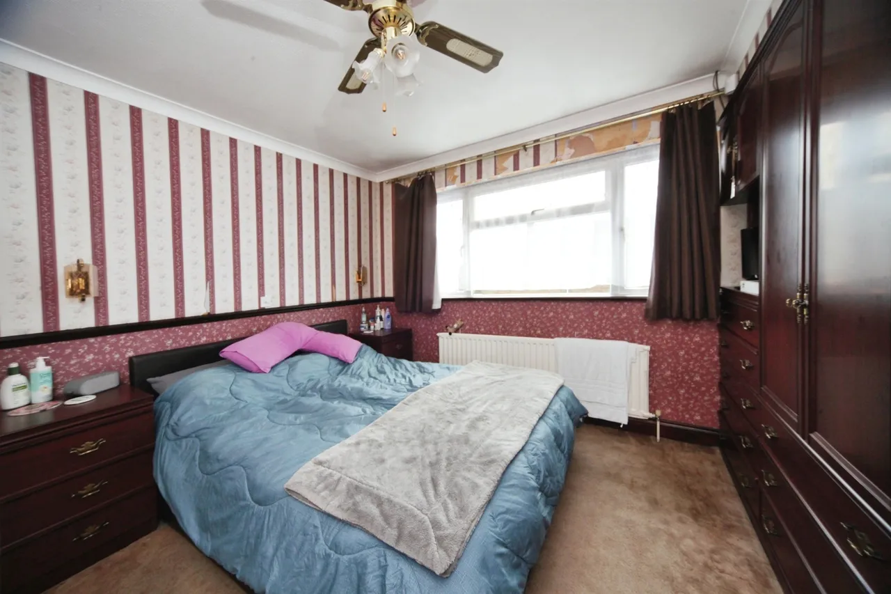 Yew Street, Houghton Regis, LU5, photo 7