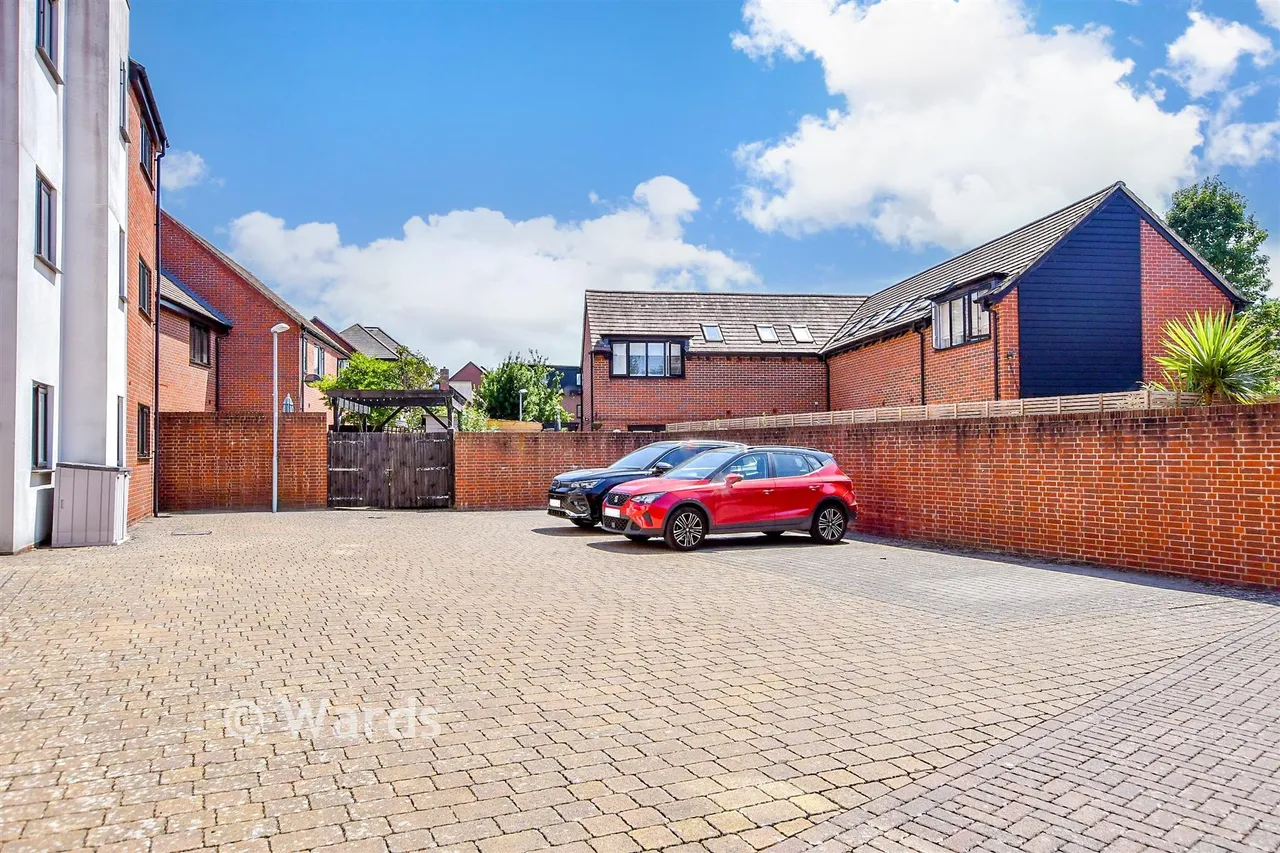 Hawley Drive, Leybourne, ME19, photo 11