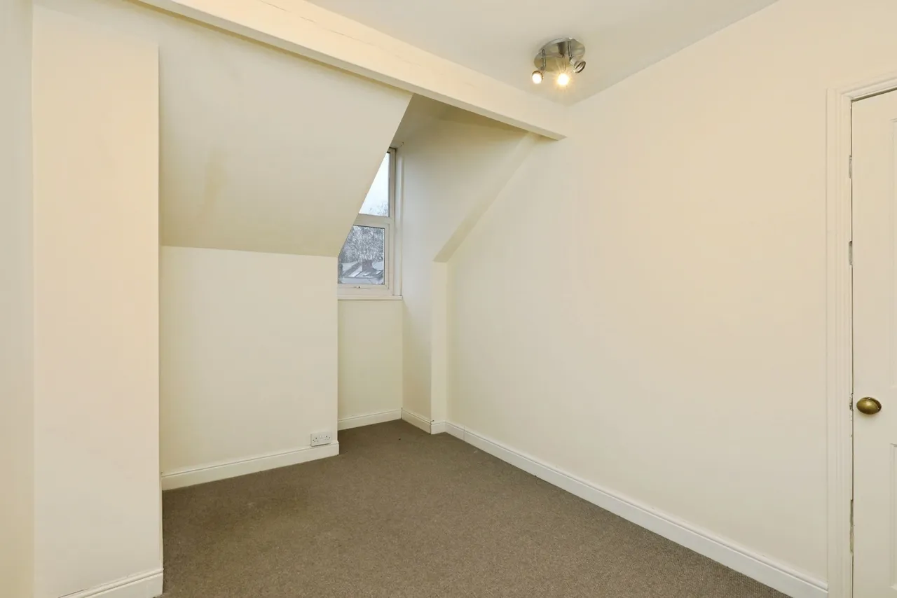 Sandford Grove Road, Sheffield, S7, photo 21