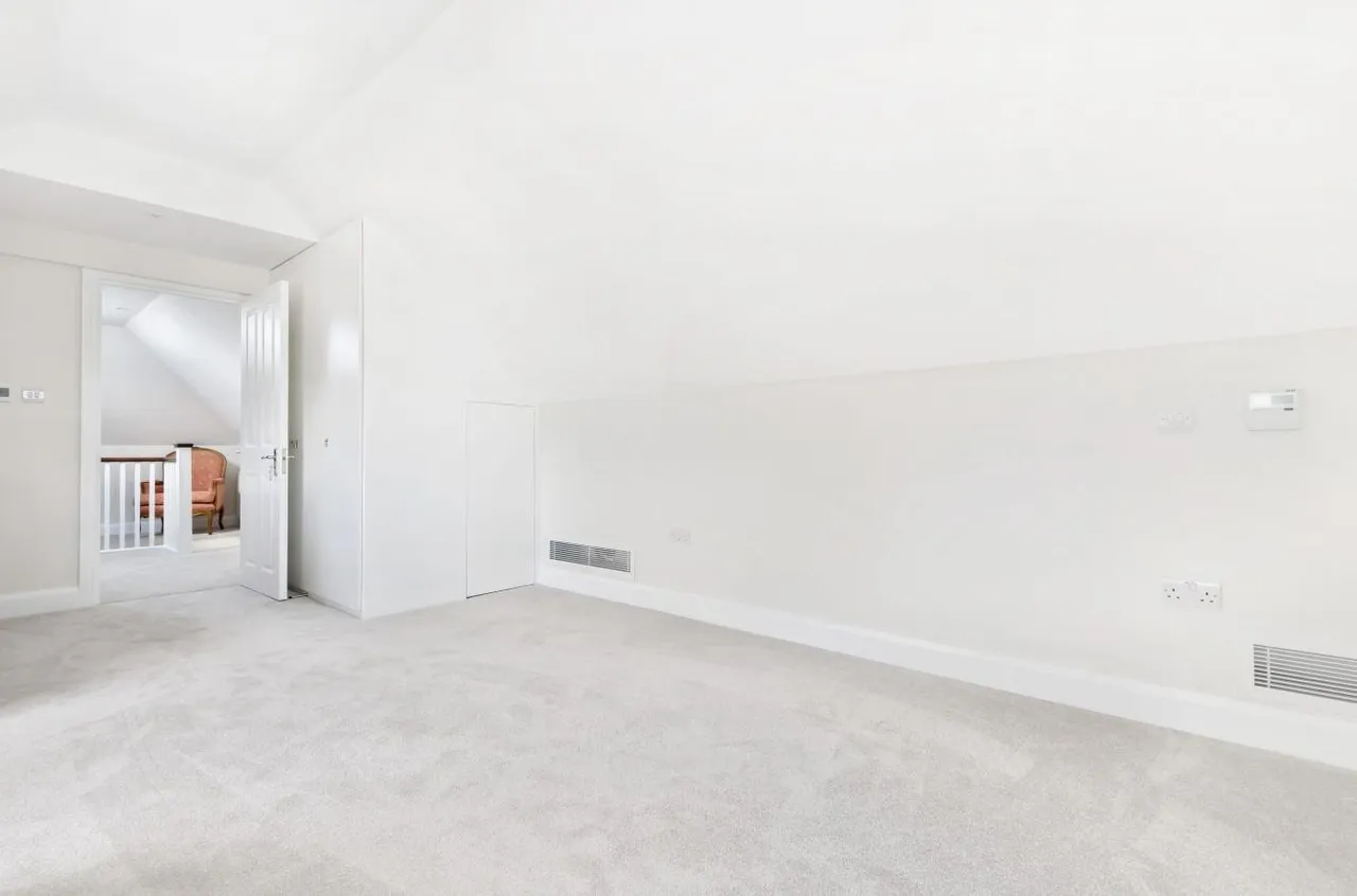 Shirley Avenue, Cheam, SM2, photo 17