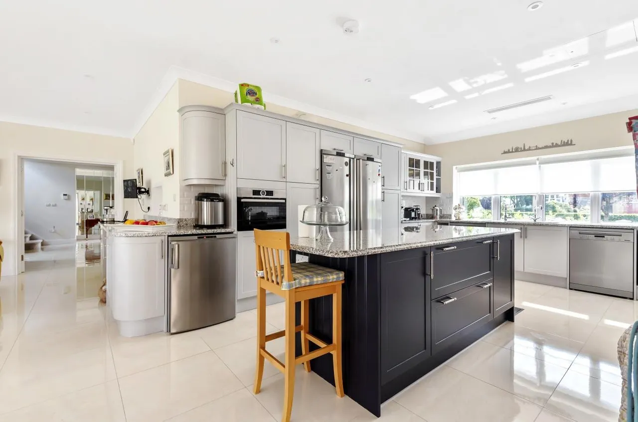 Shirley Avenue, Cheam, SM2, photo 2