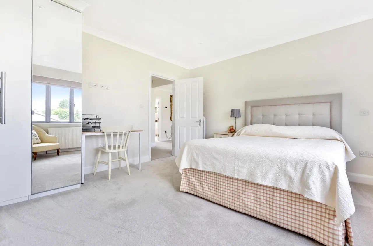 Shirley Avenue, Cheam, SM2, photo 19