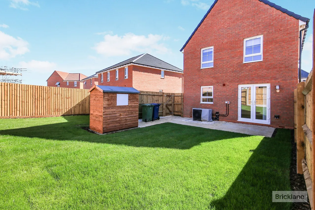 Almond Avenue, Peterborough, PE7, photo 10