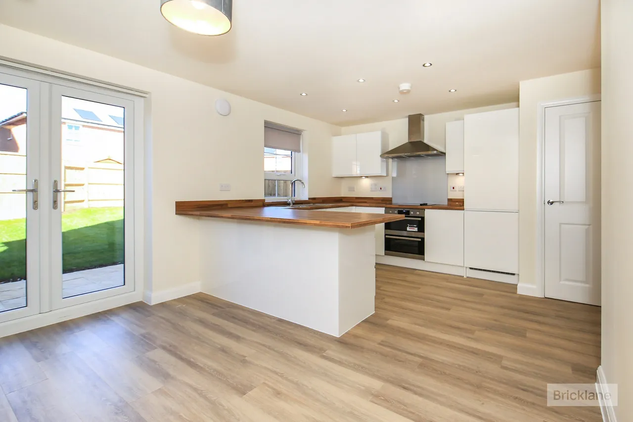 Almond Avenue, Peterborough, PE7, photo 9