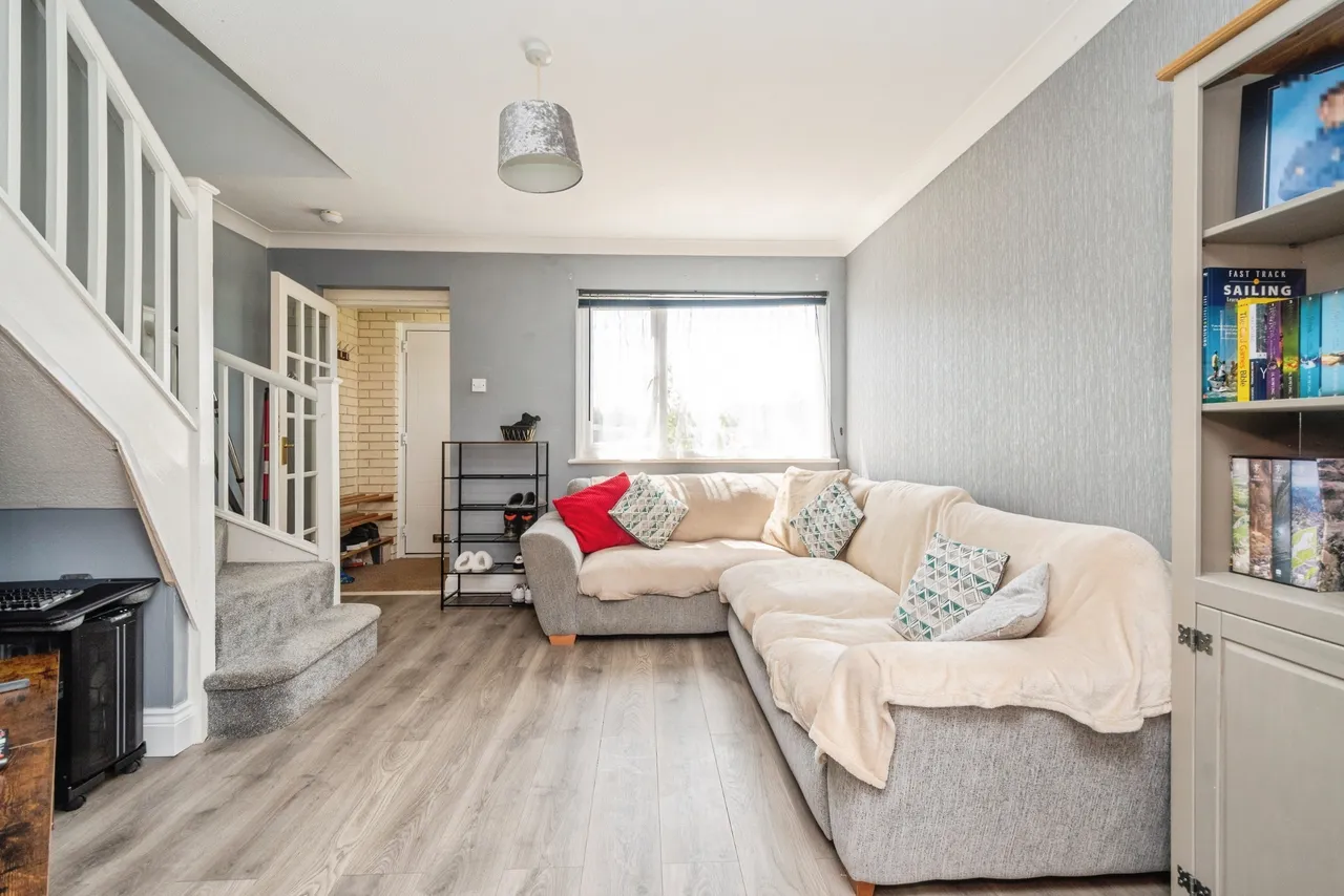 Finch Close, Plymouth, PL3, photo 2