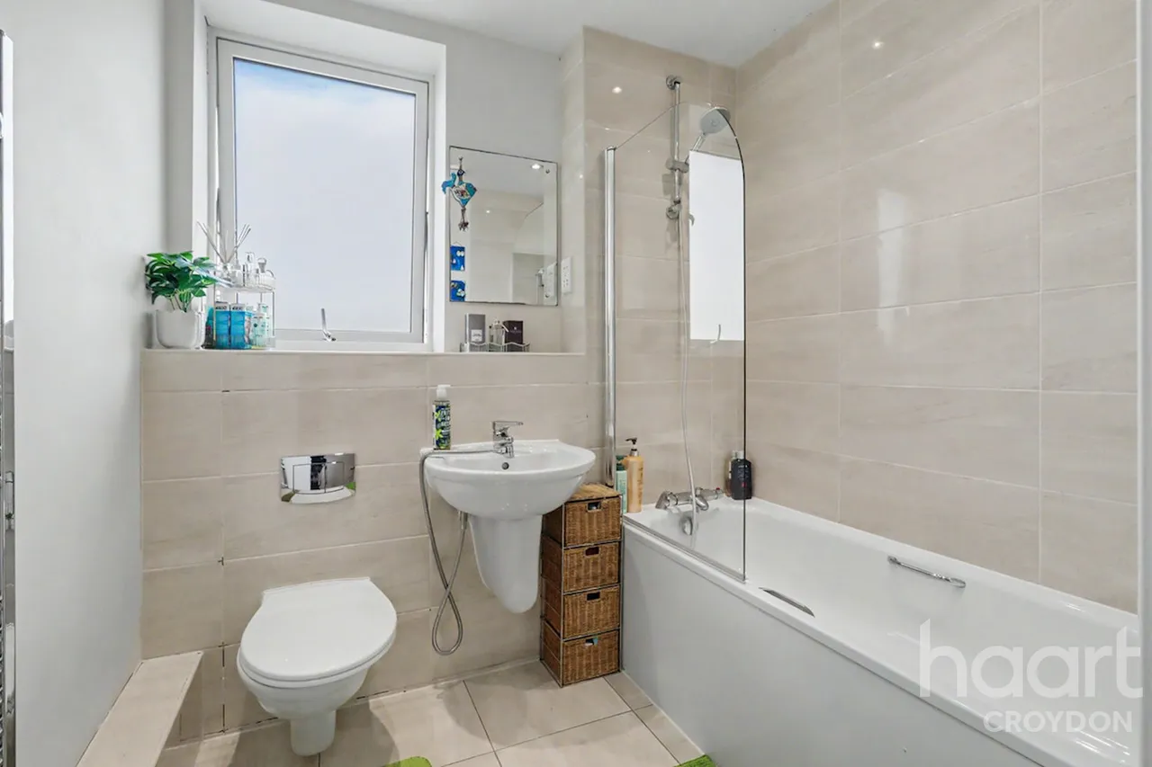 Hogarth Crescent, Croydon, CR0, photo 13