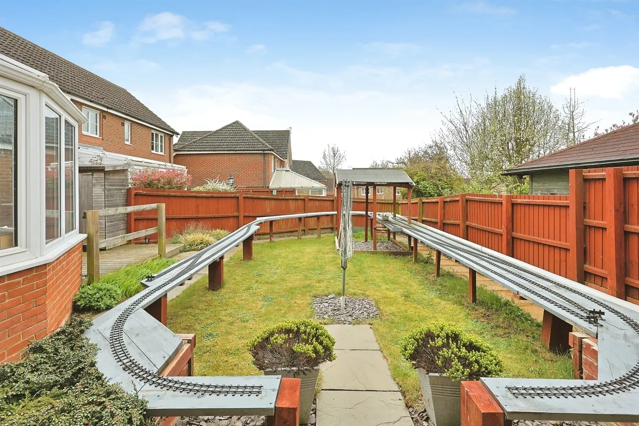 Wallace Close, Dereham, NR19, photo 18