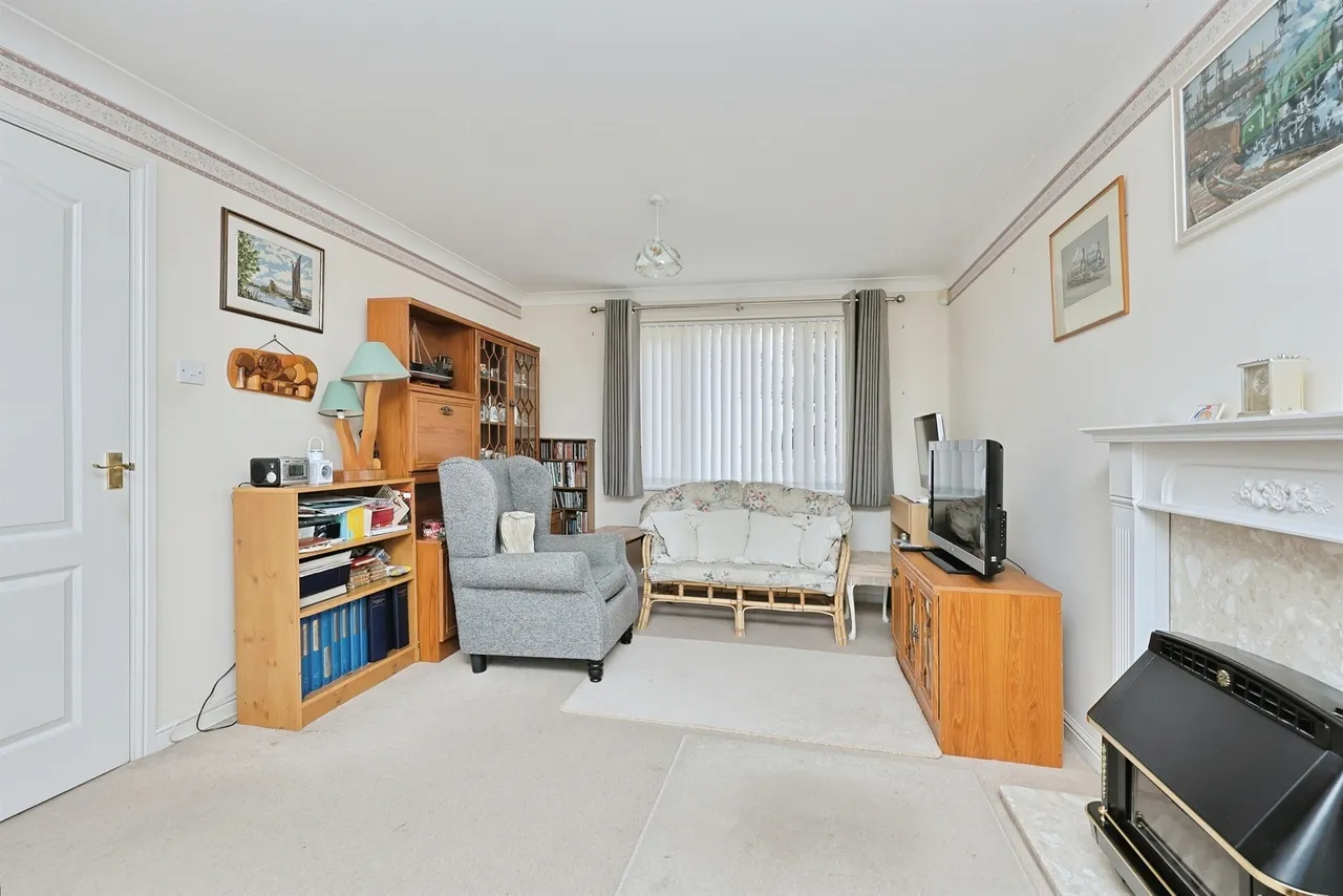 Wallace Close, Dereham, NR19, photo 4