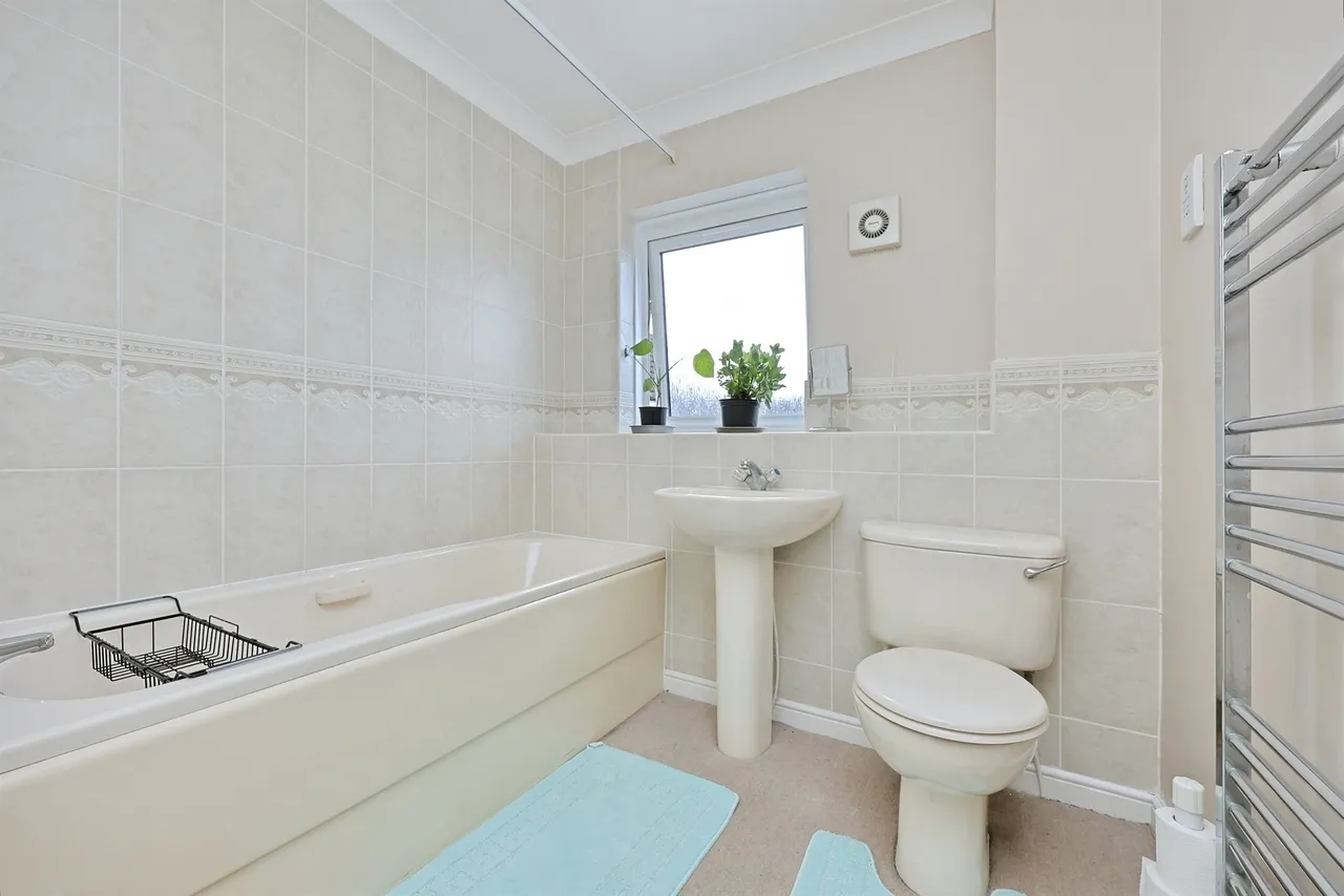 Wallace Close, Dereham, NR19, photo 16
