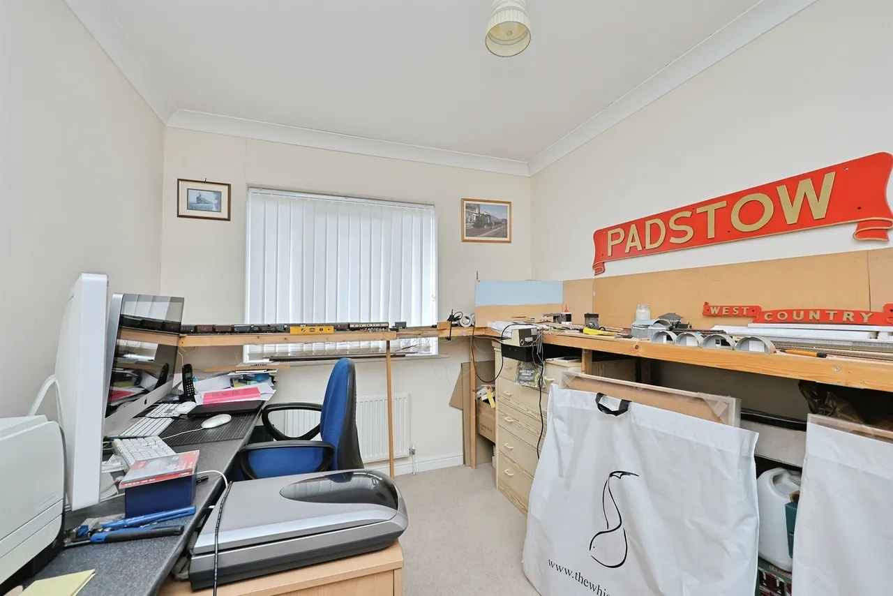 Wallace Close, Dereham, NR19, photo 14