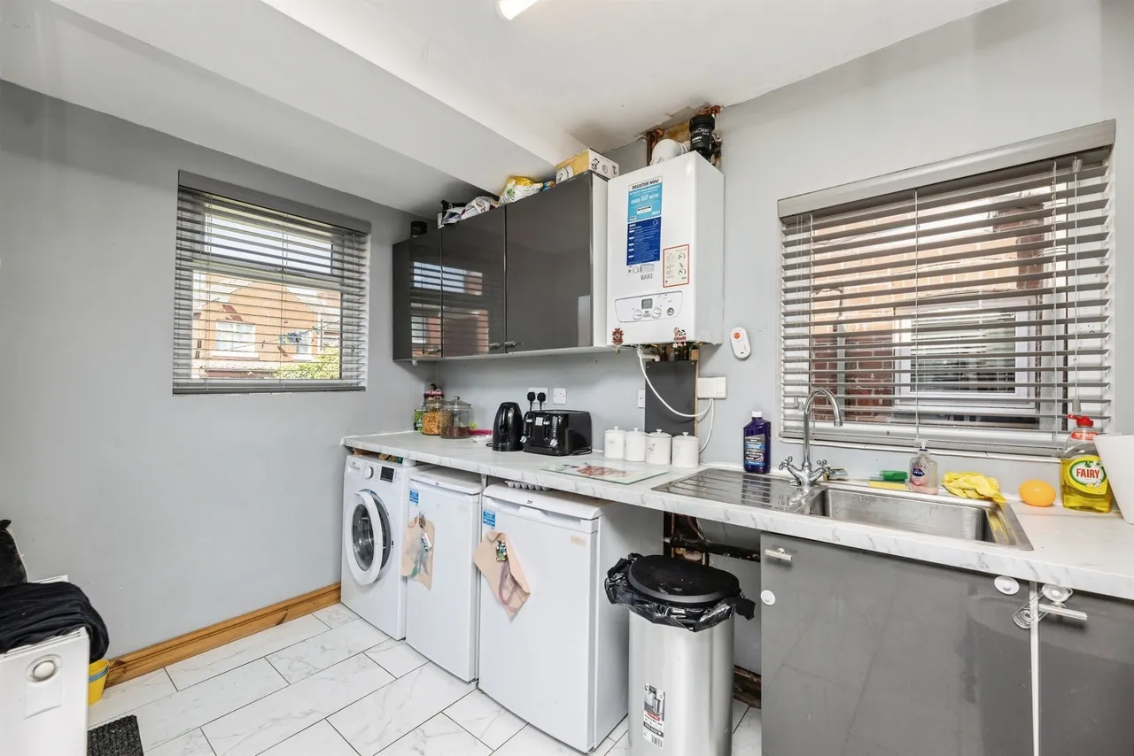 Darfield Road, Cudworth, S72, photo 7