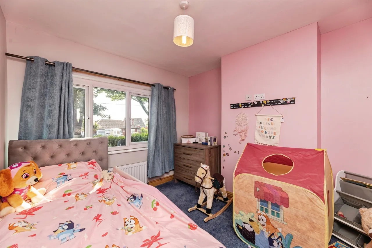 Darfield Road, Cudworth, S72, photo 11