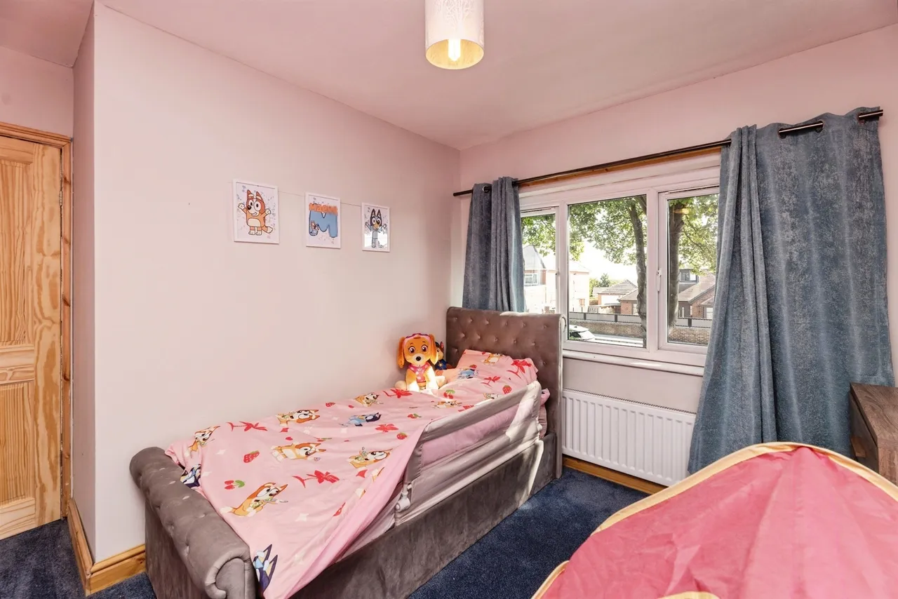 Darfield Road, Cudworth, S72, photo 12