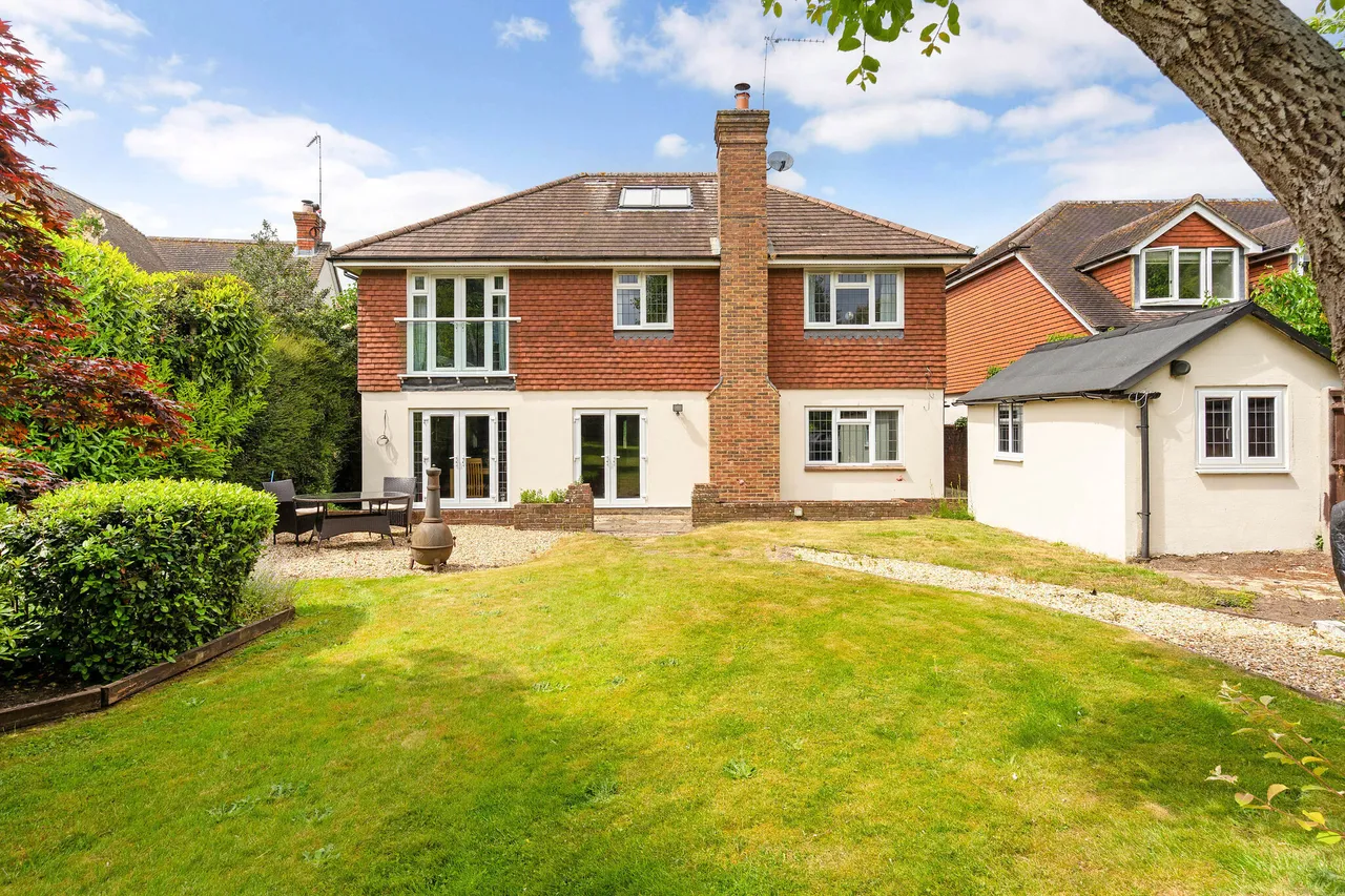 Hale House Lane, Churt, GU10, photo 8