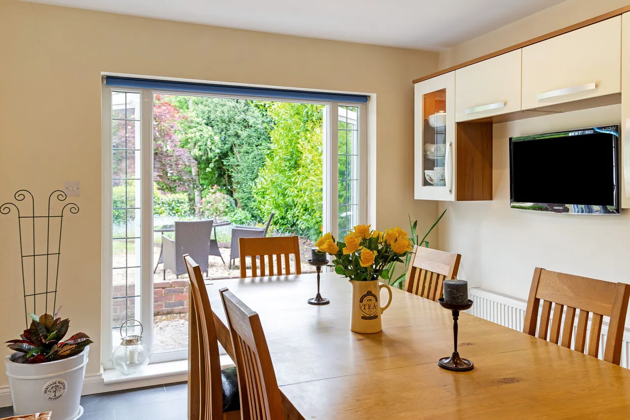 Hale House Lane, Churt, GU10, photo 5