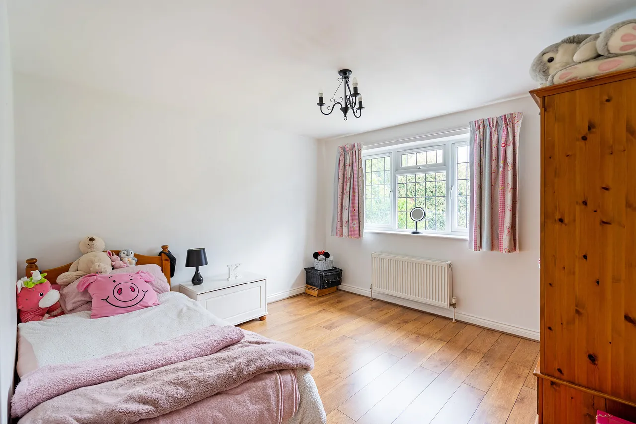 Hale House Lane, Churt, GU10, photo 12