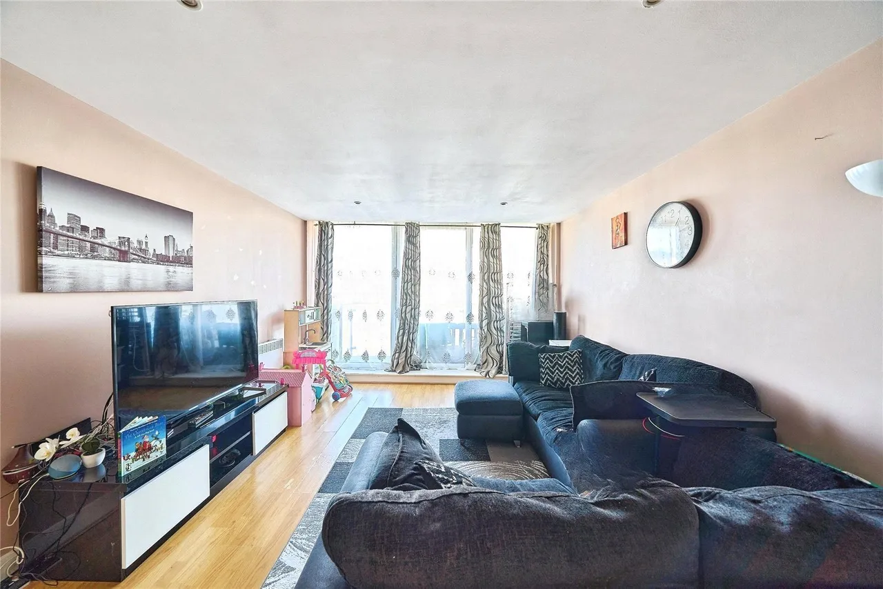 Gallions Road, LONDON, London, E16, photo 4