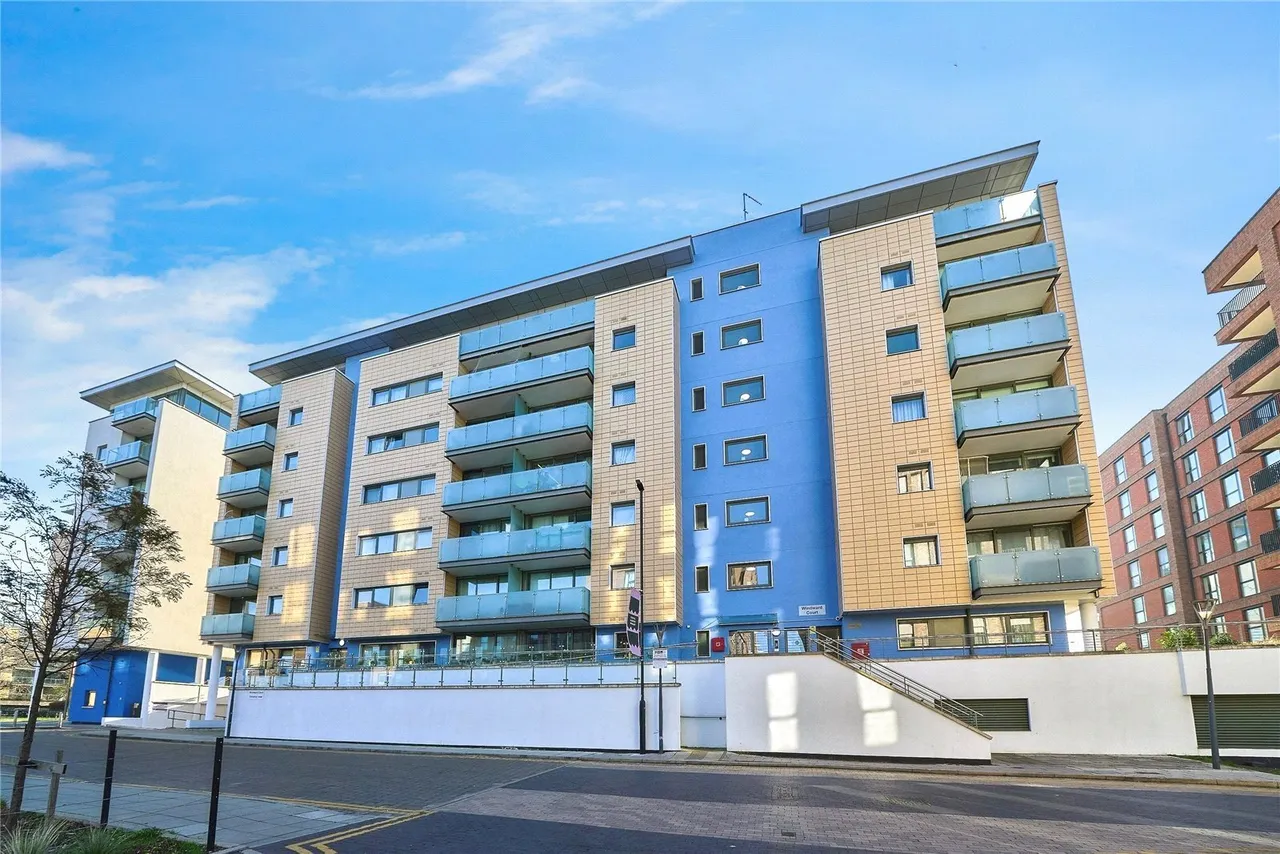 1 bed flat for sale — Gallions Road, LONDON, London, E16