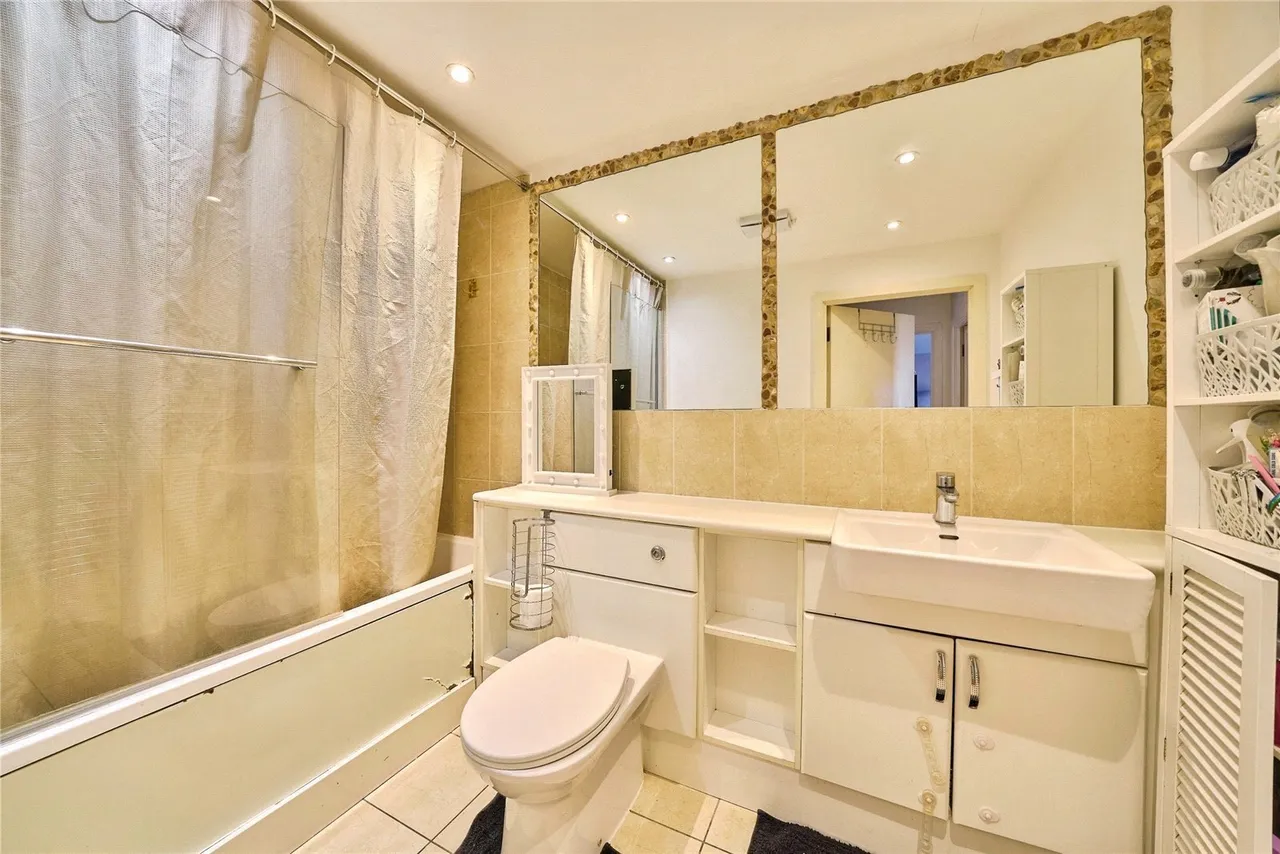 Gallions Road, LONDON, London, E16, photo 11