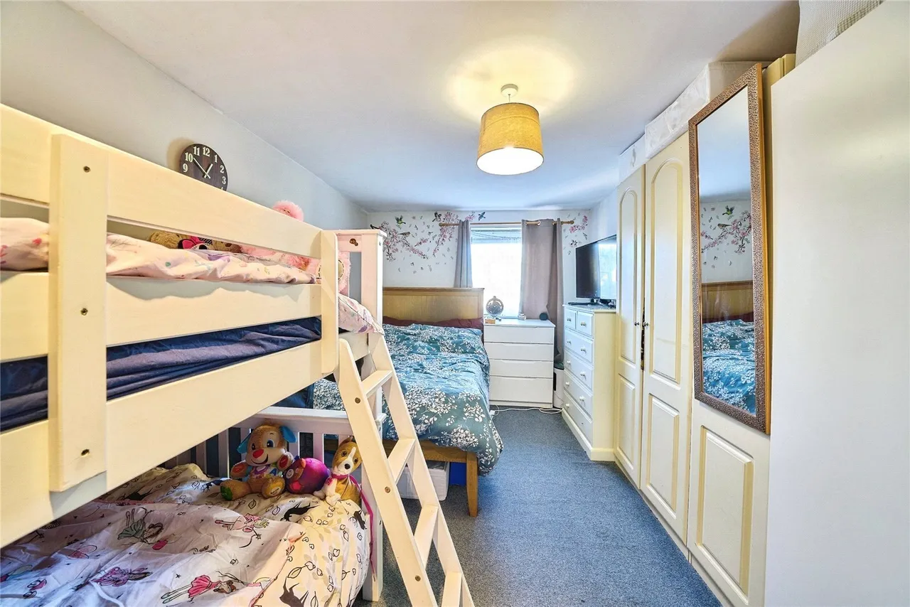 Gallions Road, LONDON, London, E16, photo 10