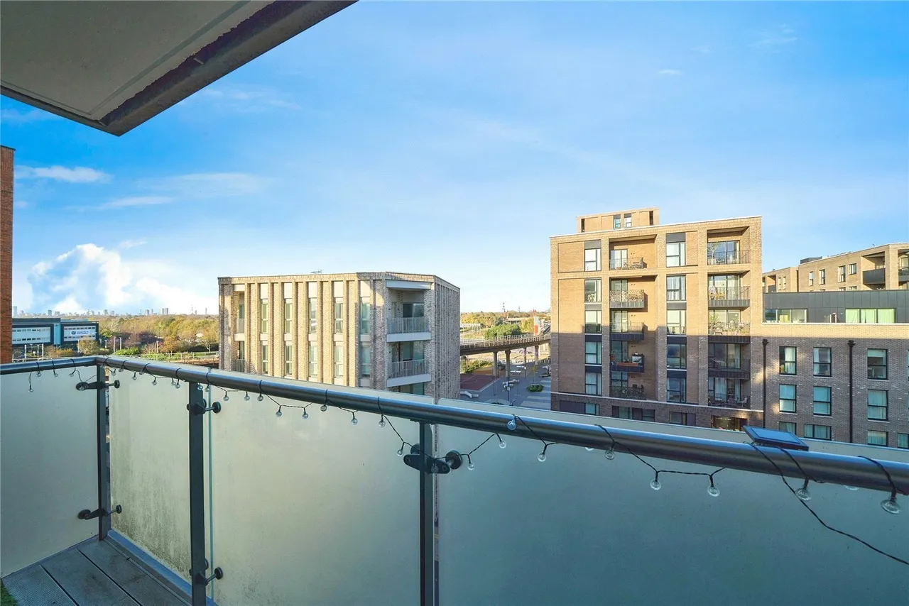 Gallions Road, LONDON, London, E16, photo 12