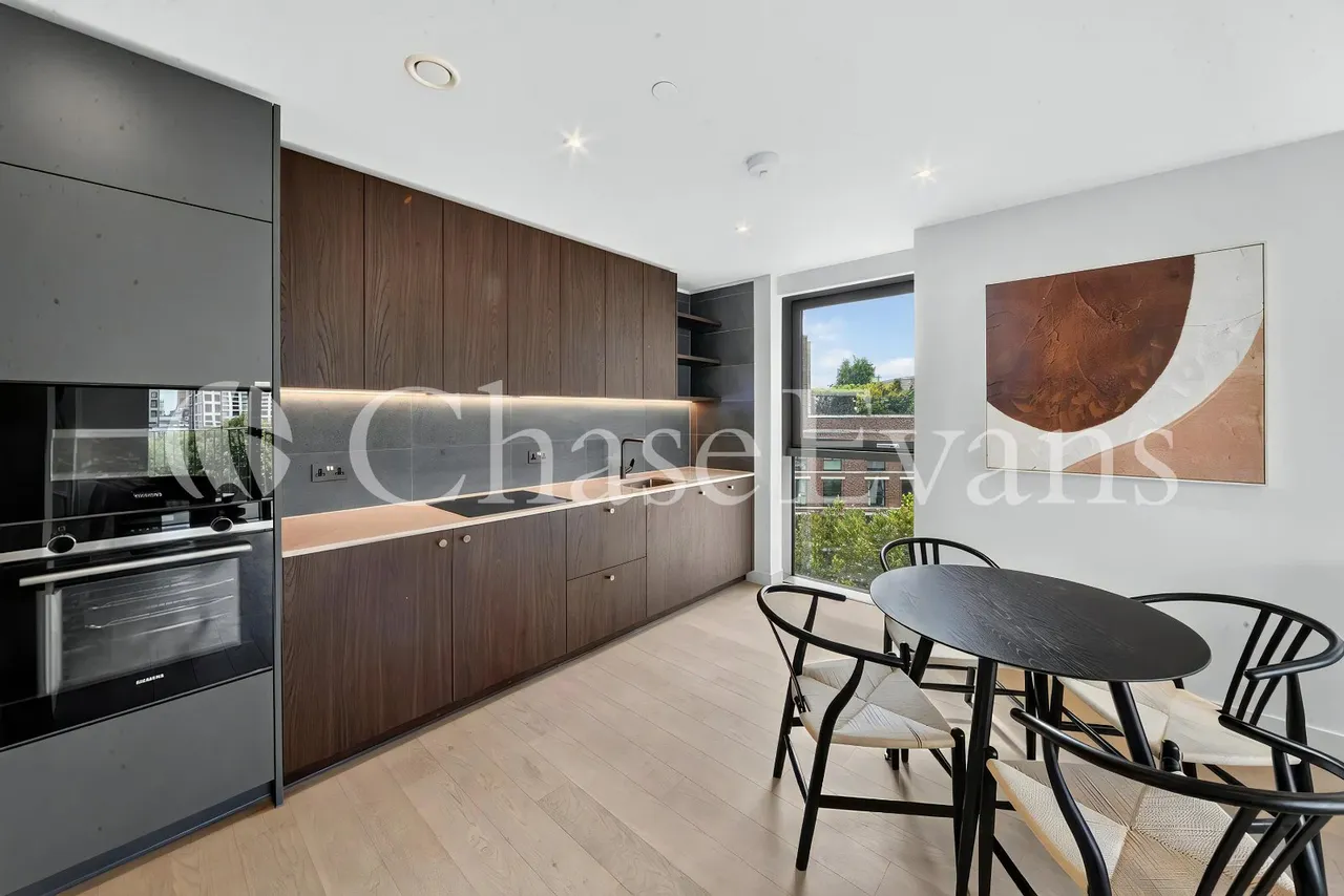 Arbour Heights, 27 Heygate Street, Elephant & Castle, London, SE17, photo 2