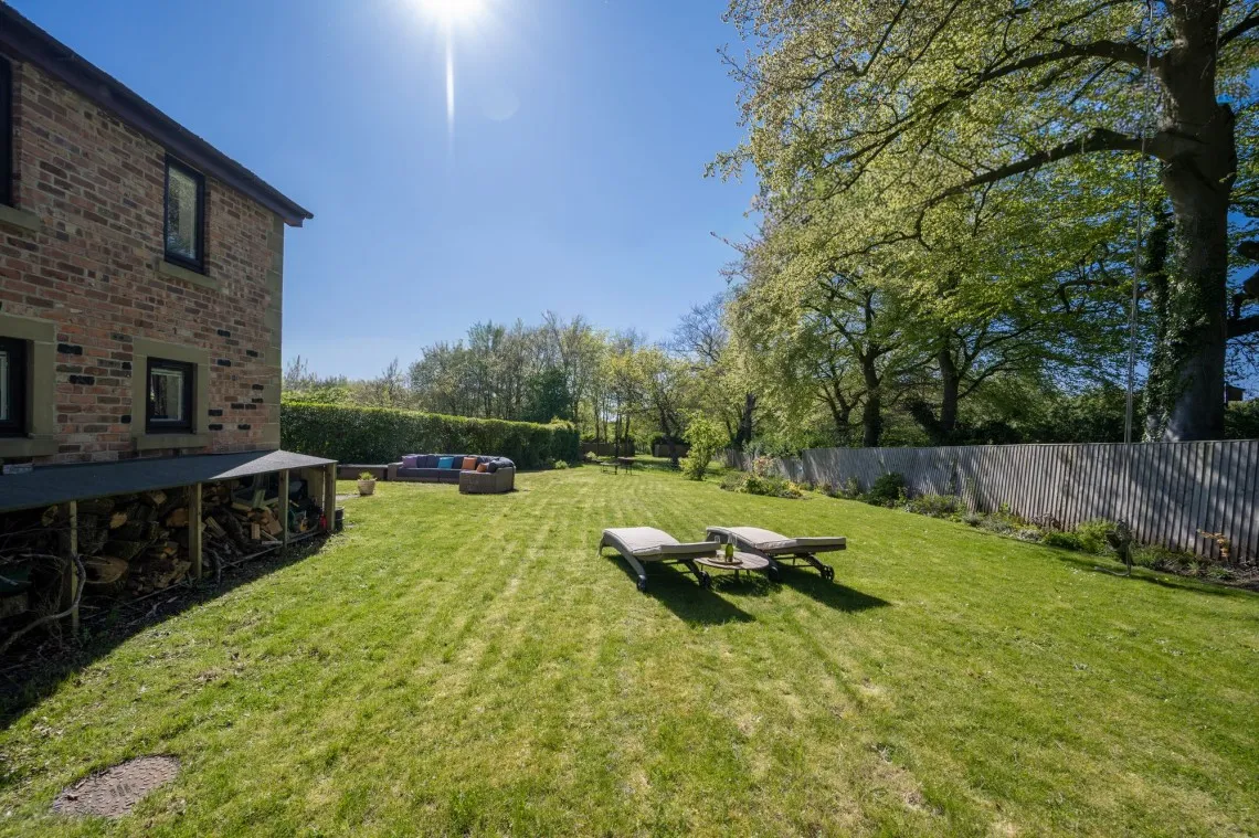 The Hollies, Aughton, L39, photo 44