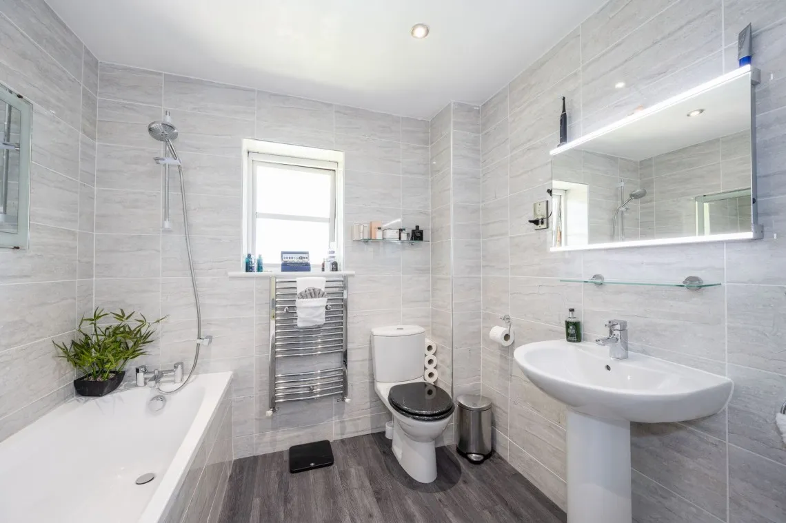 The Hollies, Aughton, L39, photo 24