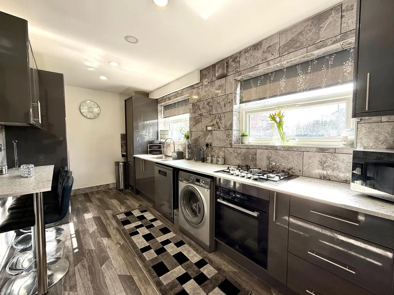 Queens Drive, Swindon, Wiltshire, SN3 1BA, photo 4