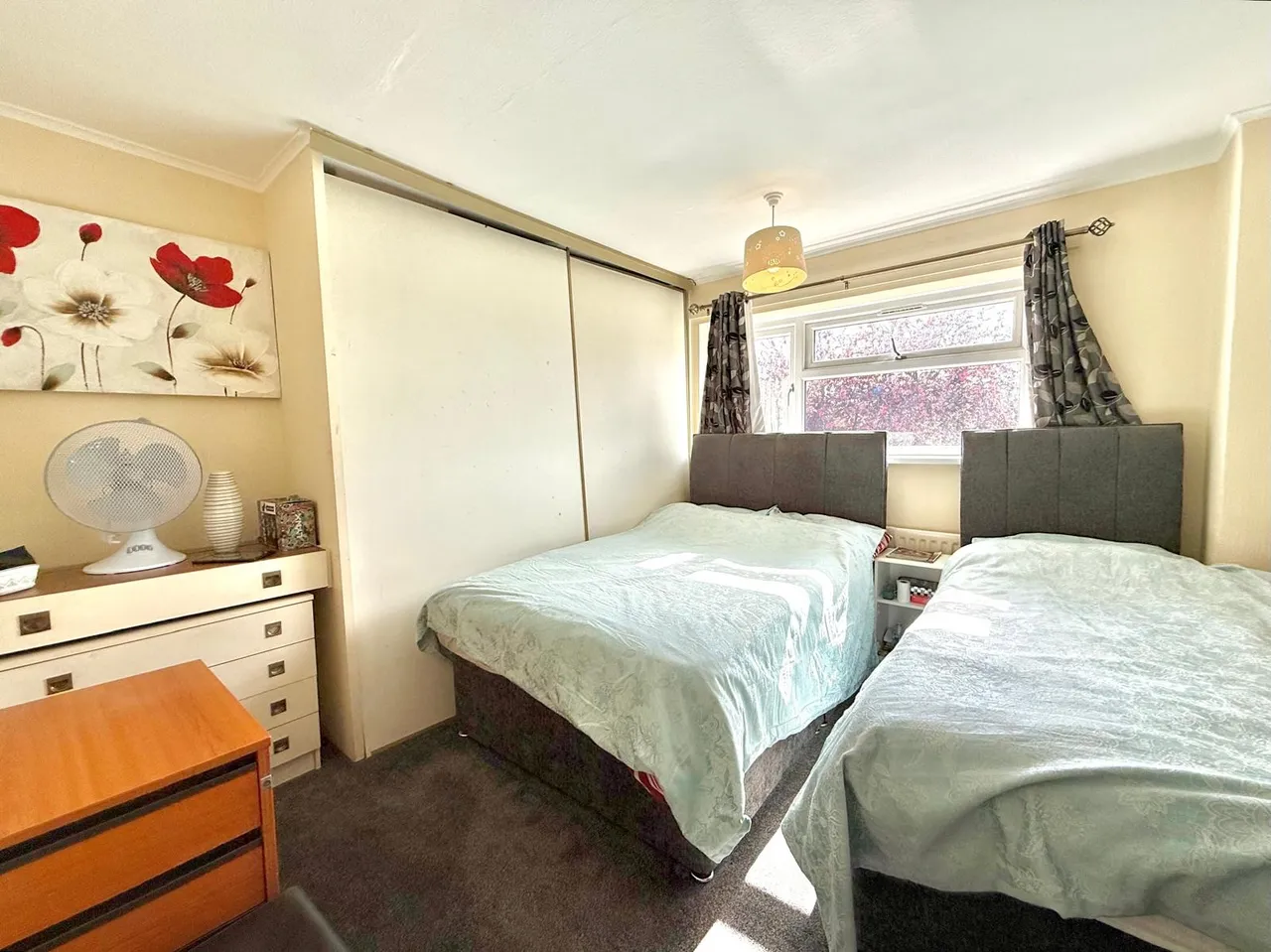 Queens Drive, Swindon, Wiltshire, SN3 1BA, photo 14