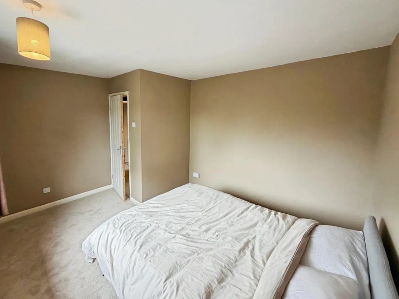 Neston Green, Great Sutton, CH66, photo 18