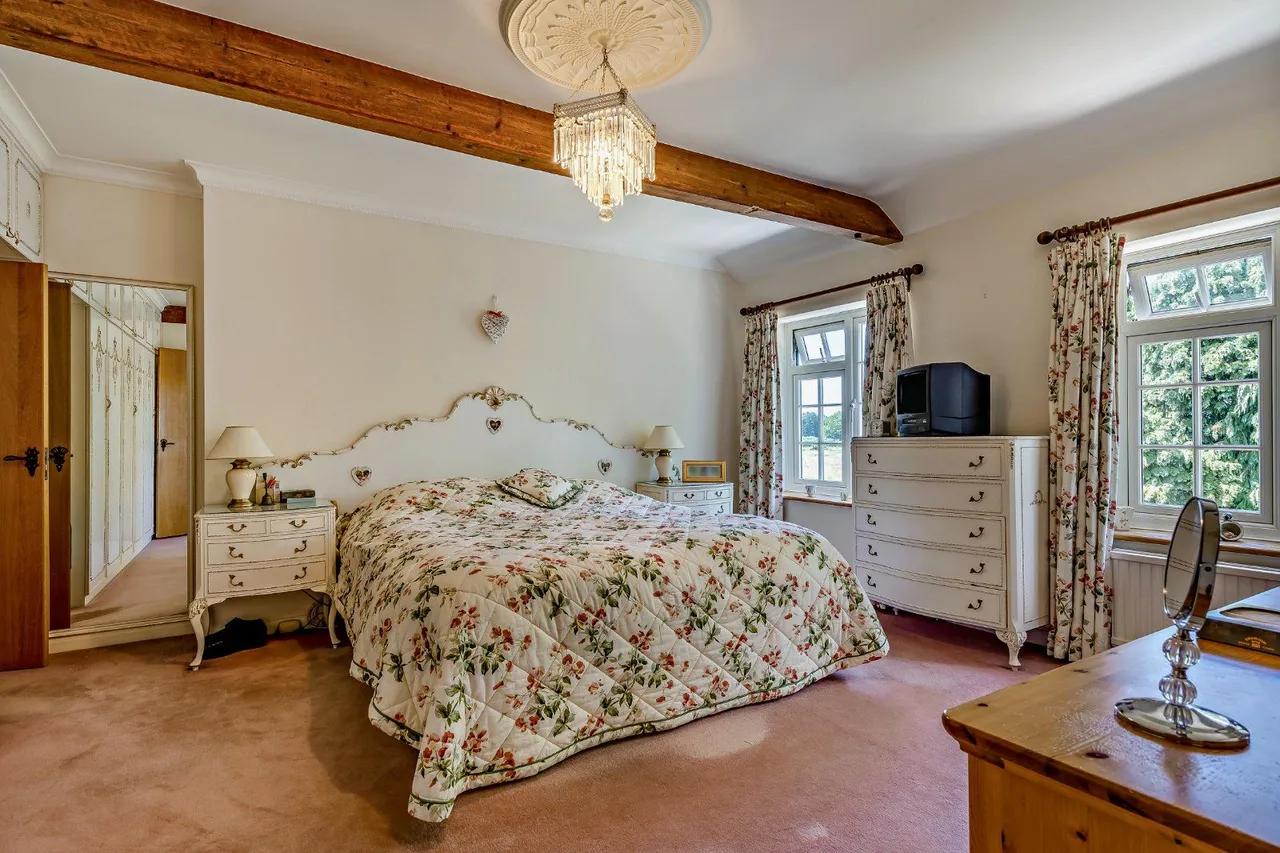 Bells Farm Road, East Peckham, Tonbridge, Kent, TN12 5NA, photo 12