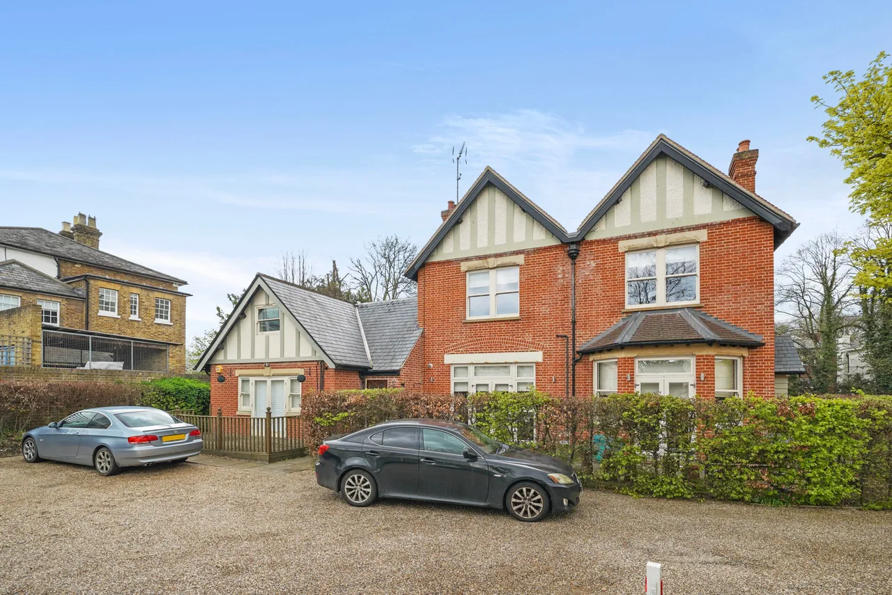 1 bed flat for sale — Flat 5, 43 North Road, Hertford, SG14 1LZ