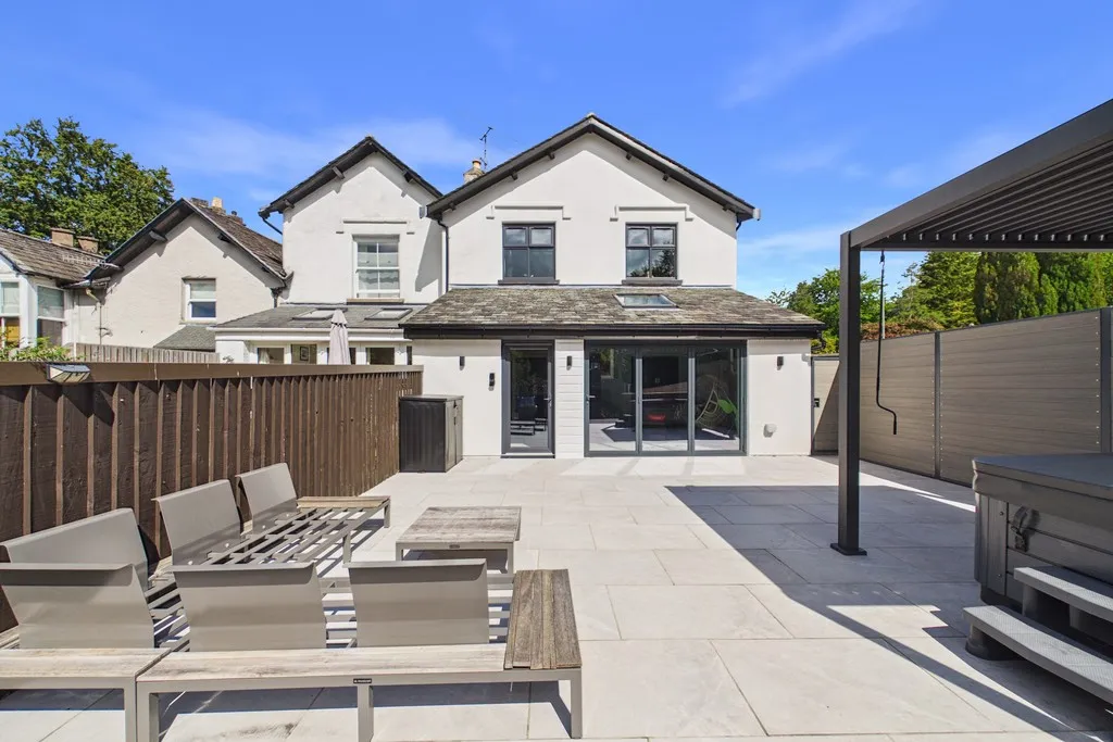 2 bed house for sale, Lake Road, Windermere, LA23