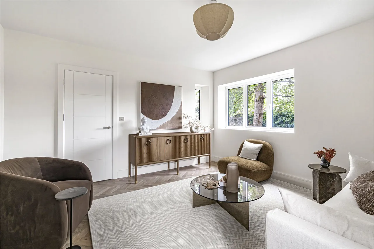 High Street, Haslemere, GU27, photo 6