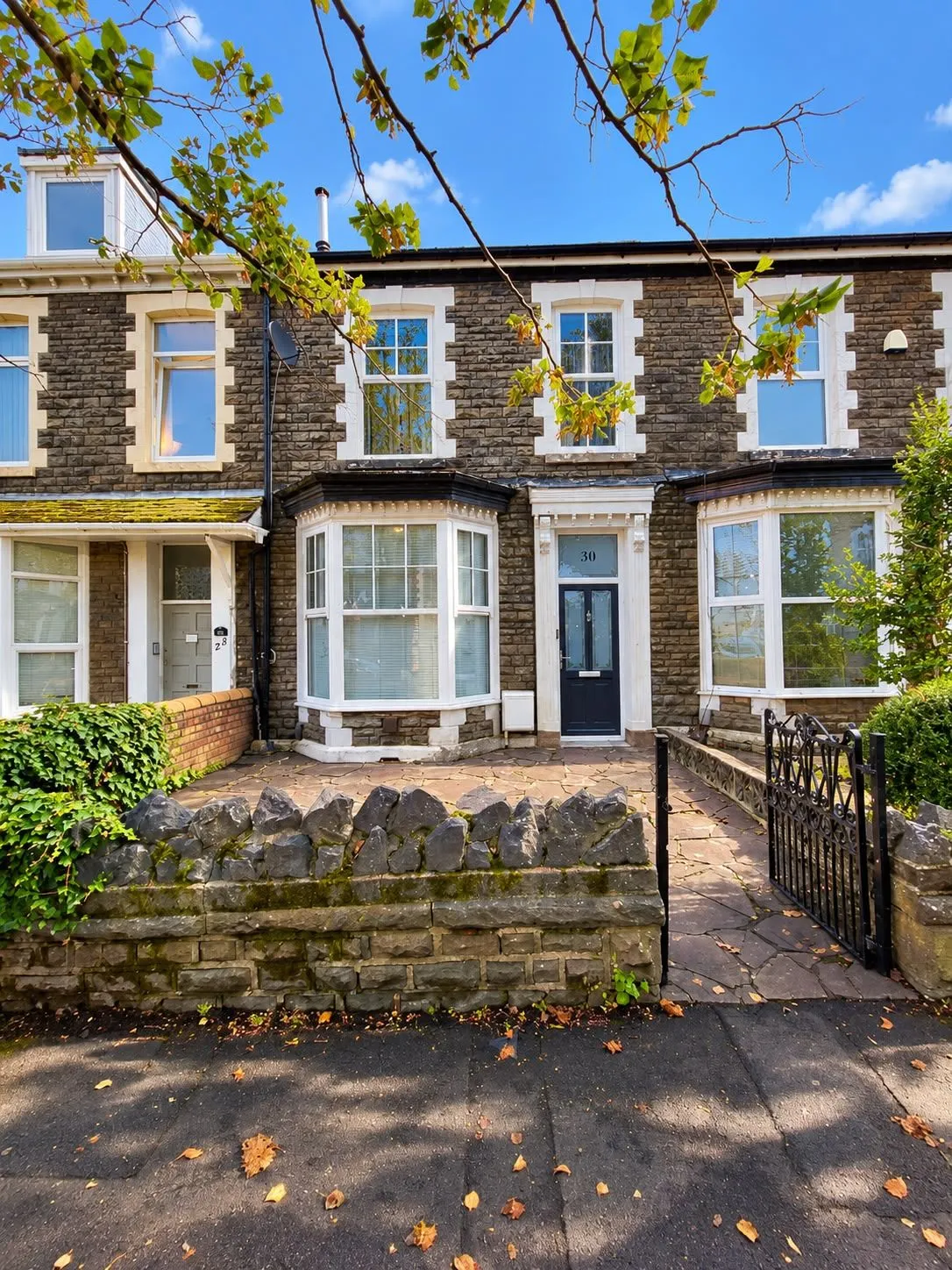 4 bed house for sale, Gnoll Avenue, Neath, SA11