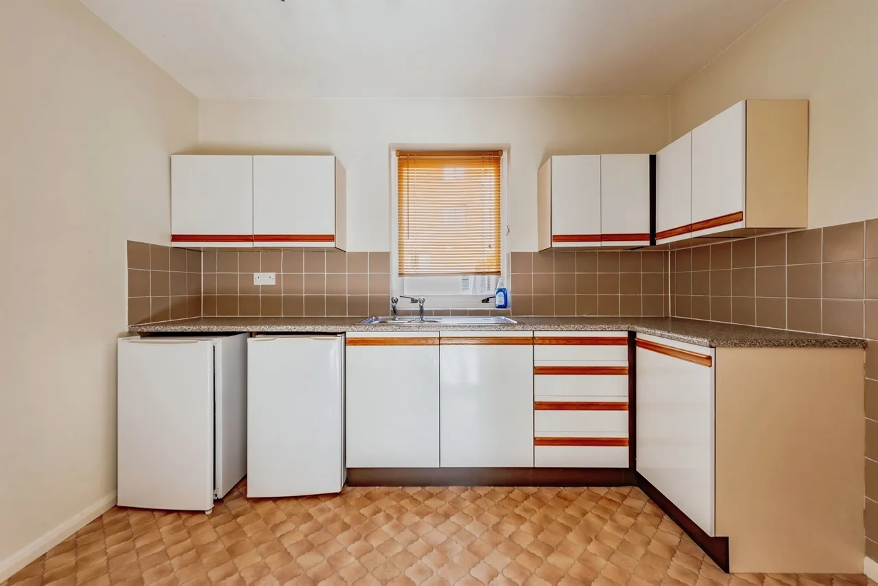 Sackville Court, East Grinstead, photo 3