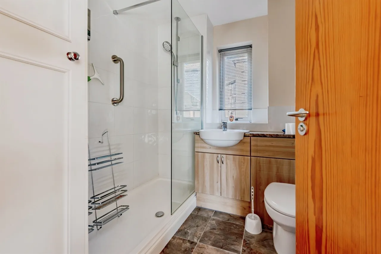 Sackville Court, East Grinstead, photo 7