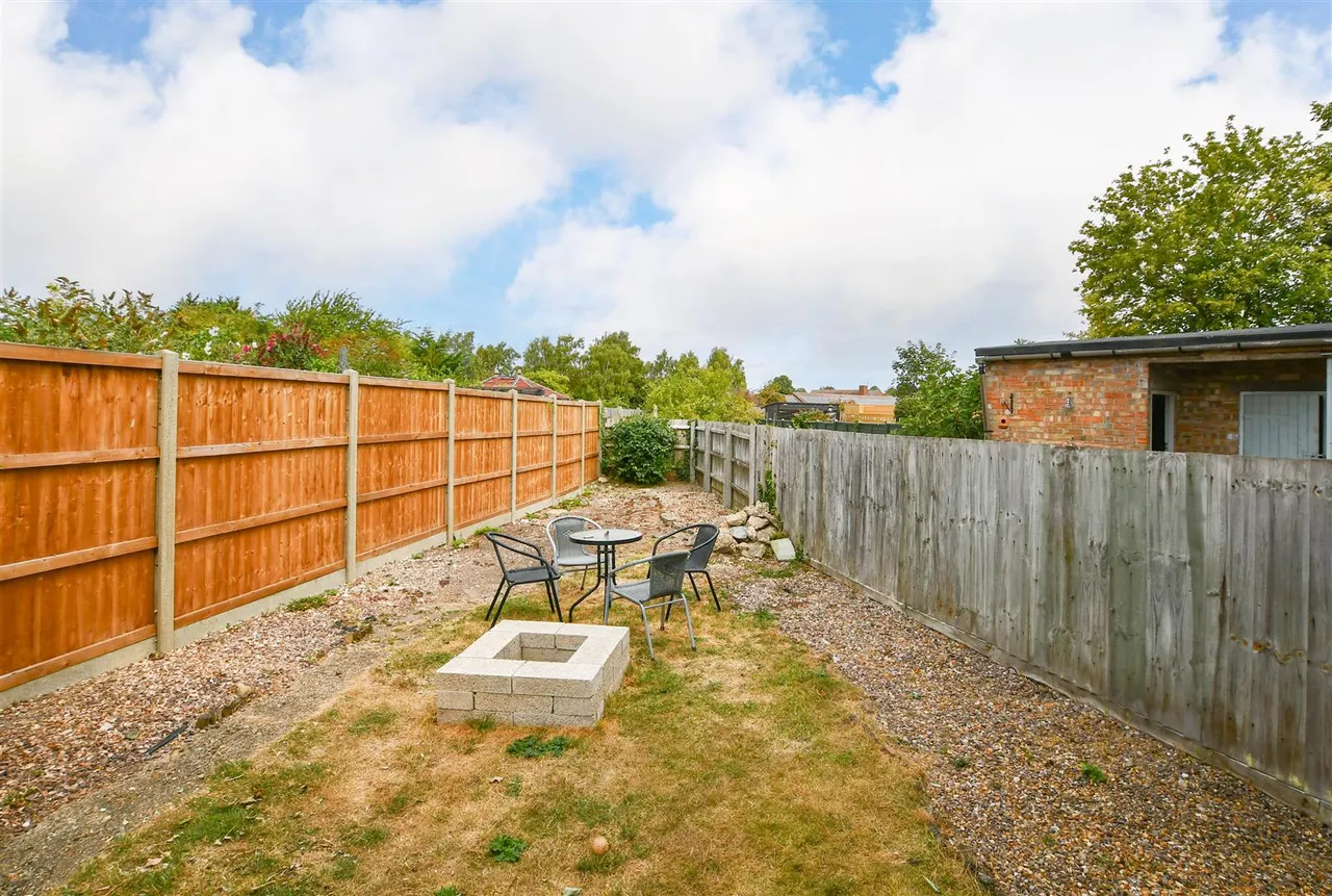 Rowley Drive, Newmarket, CB8, photo 4