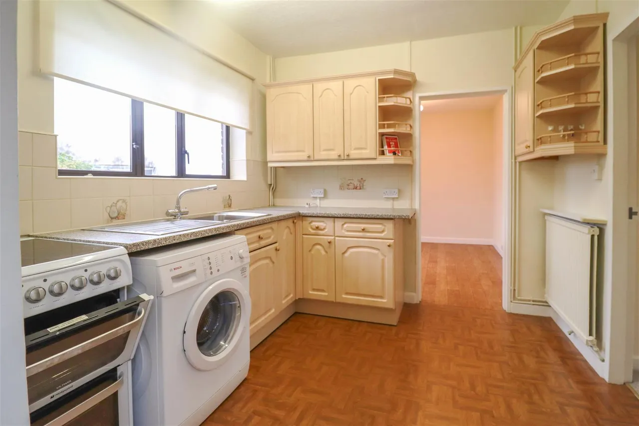 Rowley Drive, Newmarket, CB8, photo 2