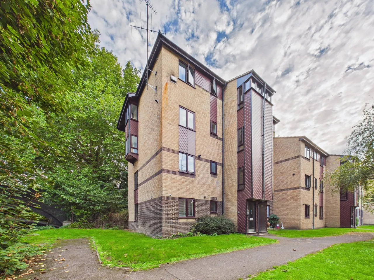 St Pauls Court, RG1, photo 9