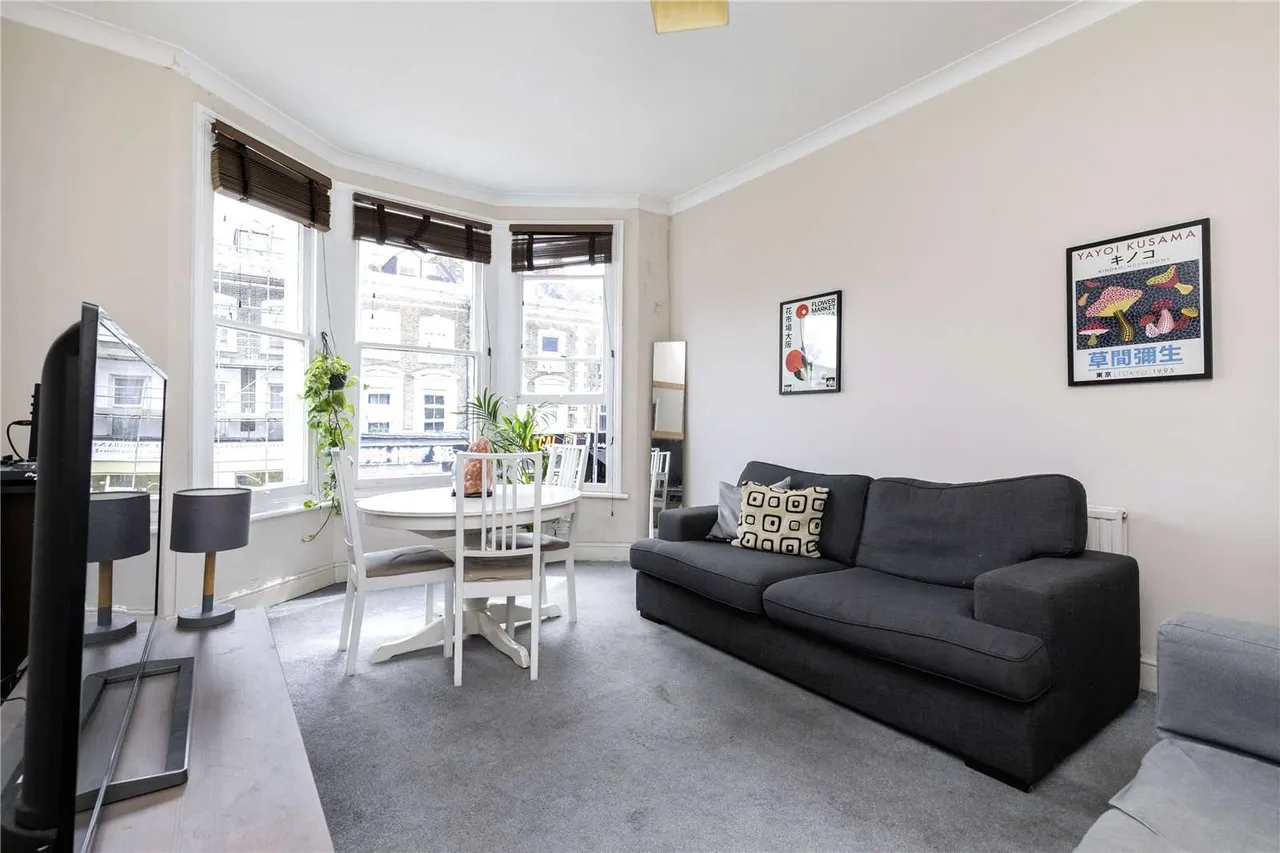 Caledonian Road, Lower Holloway, N7, photo 2