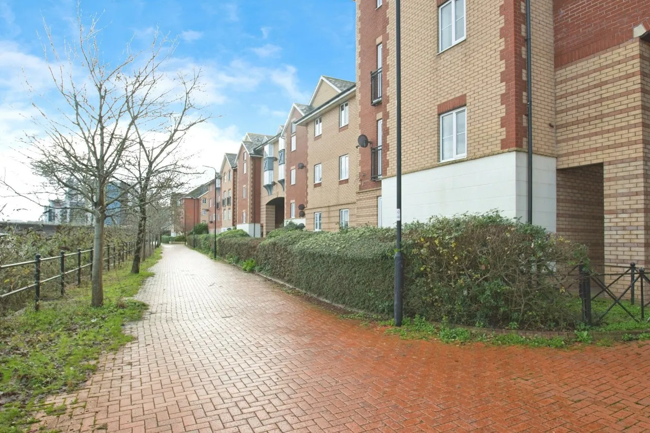 Seager Drive, Cardiff, CF11, photo 14