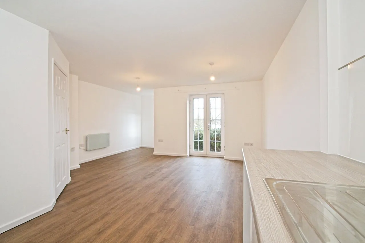 2 bed flat for sale, Seager Drive, Cardiff, CF11