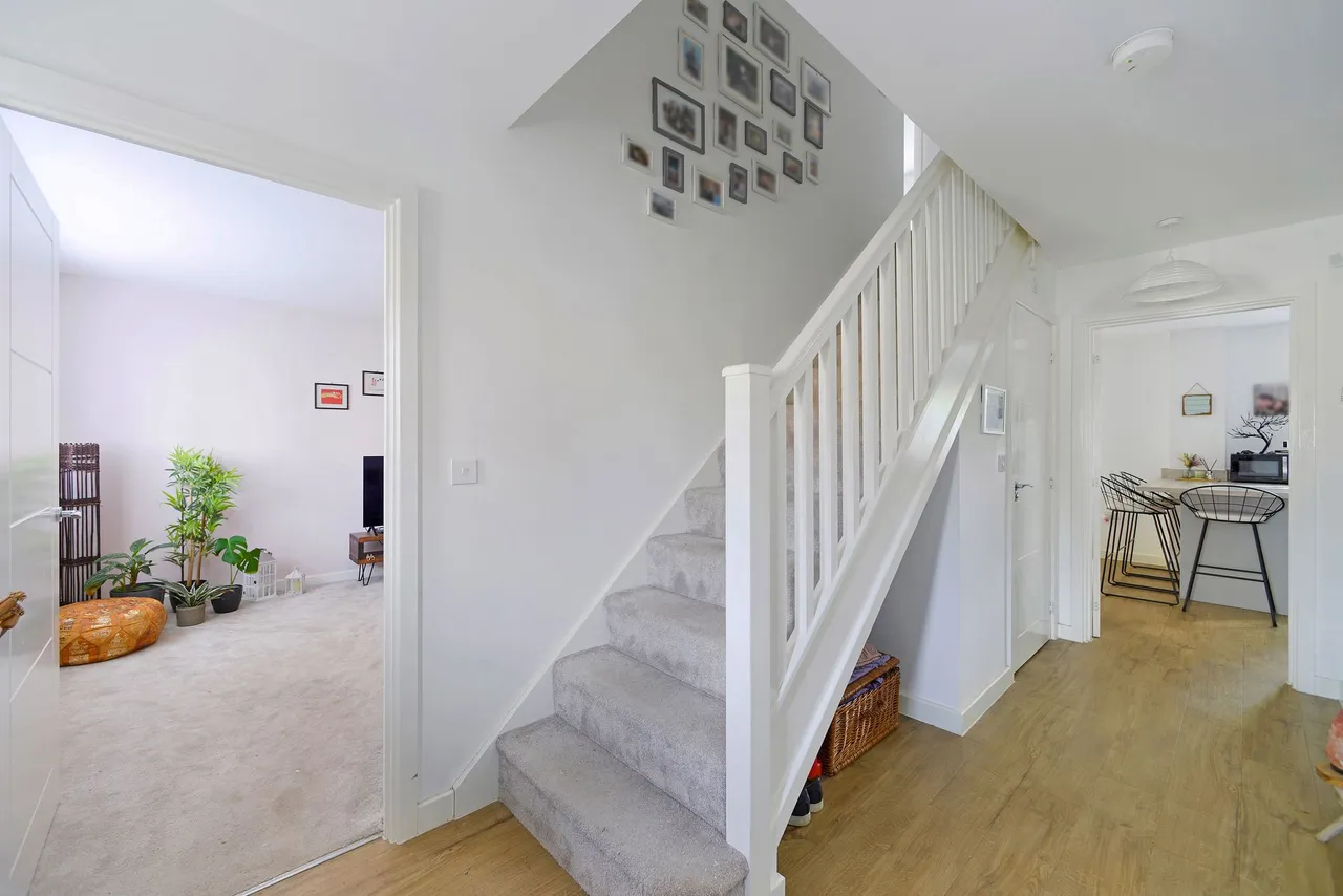 Longhurst Avenue, Cranleigh, GU6, photo 19