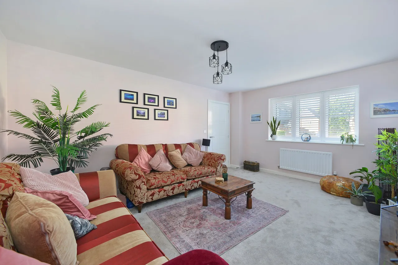 Longhurst Avenue, Cranleigh, GU6, photo 21