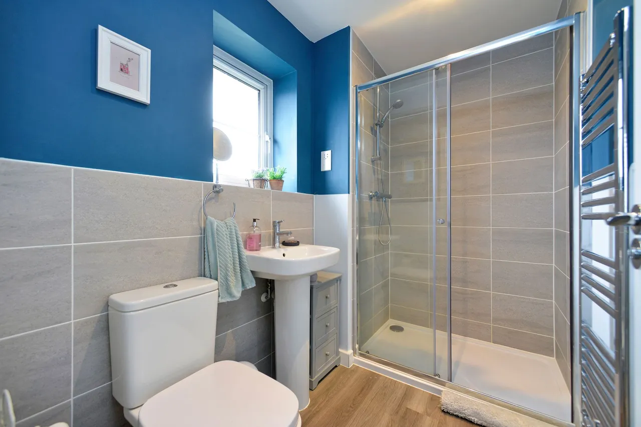 Longhurst Avenue, Cranleigh, GU6, photo 10