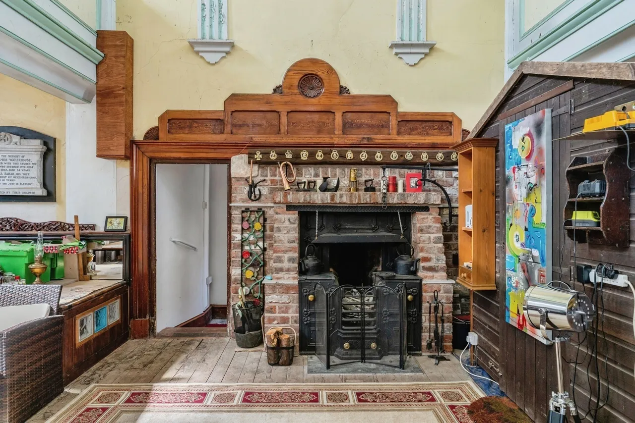 Coleshill Street, Holywell, CH8, photo 13