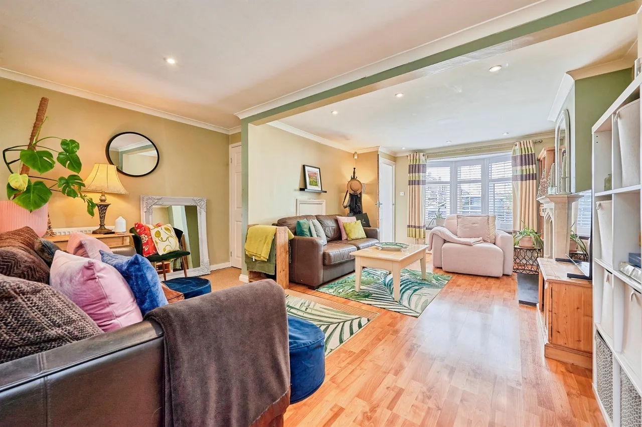 Hawthorn Way, Royston, photo 8