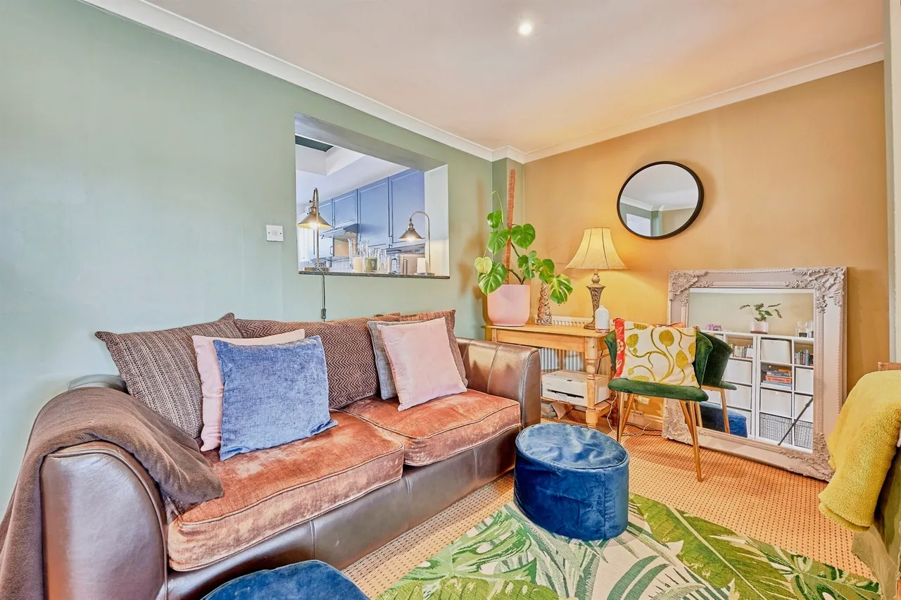 Hawthorn Way, Royston, photo 9